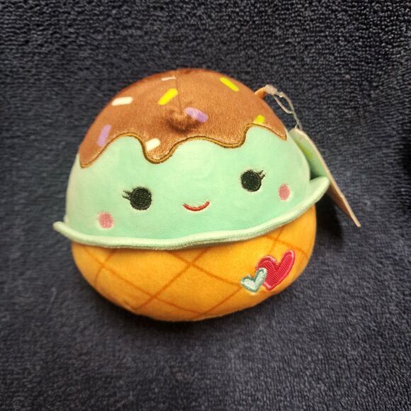 Squishmallow Kellytoy Plush Food Maya The Ice Cream 5" Inch NWT NEW - Picture 1 of 9